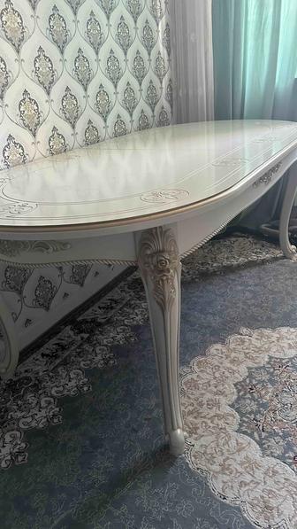 Продам стол