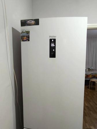 Бытовая техника- холодильник