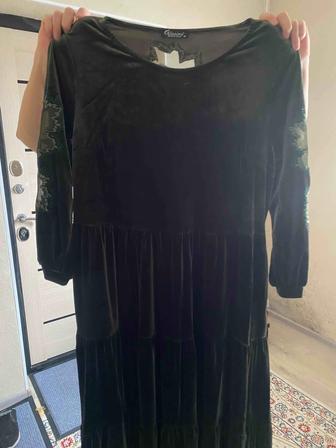 Платья велюр 50-52