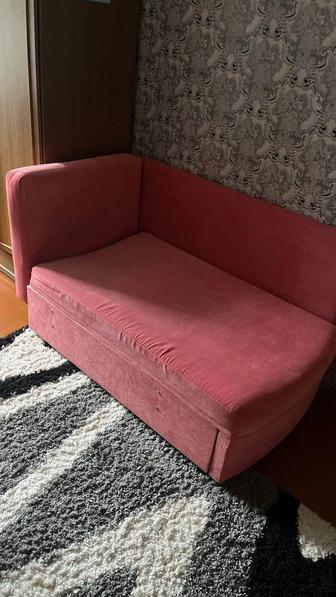 Продам детский диван