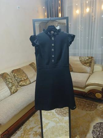 Продам платье новый