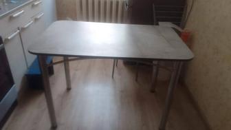 Продам стол кухоный