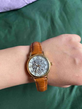 Продам Золотые часы