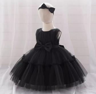 Продам платье и пинетки.