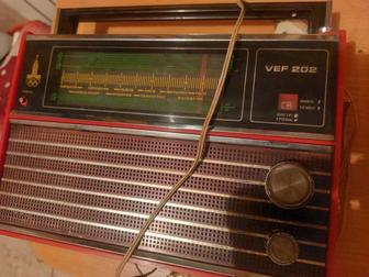 Радиоприкмник ВЕФ-202