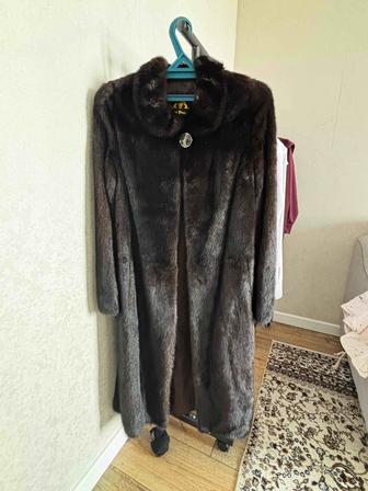 Продам норковую шубу