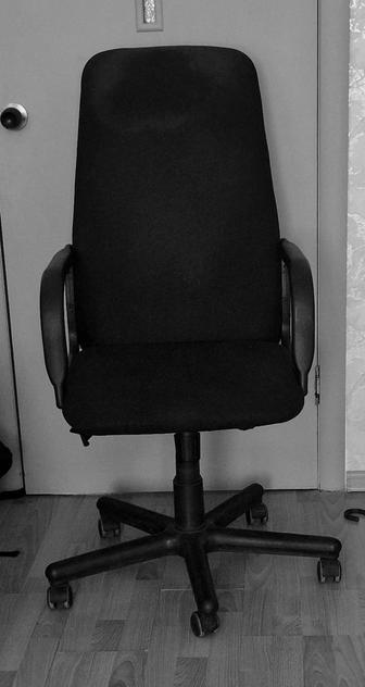 Кресло офисное