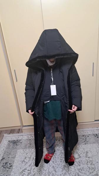 Продам качественную куртку с красивым мехом