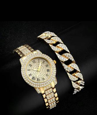 Наручные женские часы браслет