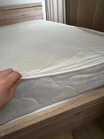 Продам матрас в отличном состоянии