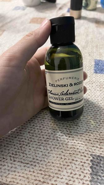 zelinskirozen shower gel