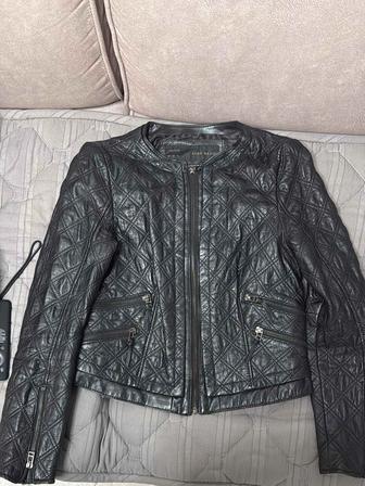 Куртка кожаная женская