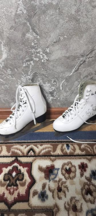 Коньки фигурные