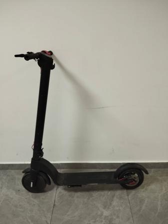 Электросамокат E-Scooter X7