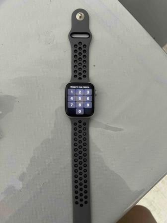 Apple Watch  44m