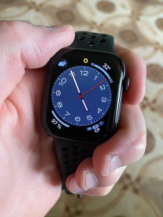 Продам часы Apple watch 5