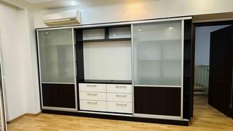 Шкаф для зала или для холл