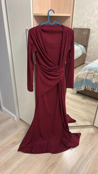 Платье вечернее