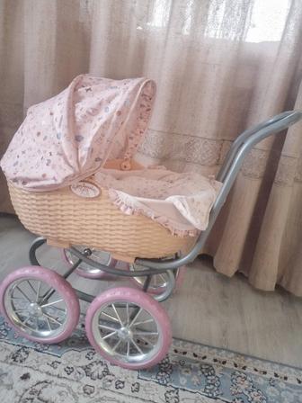 Коляска для кукол