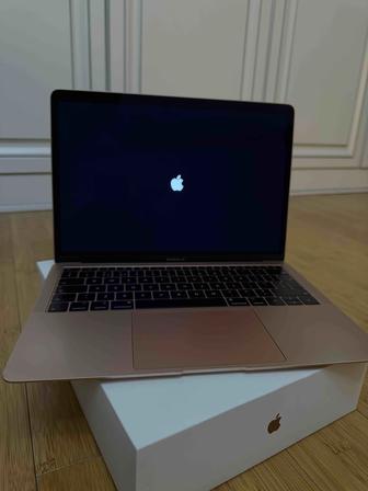 MacBook Air 13, 8 Gb/ 256Gb, идеальном состоянии