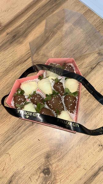 Клубники в шоколаде