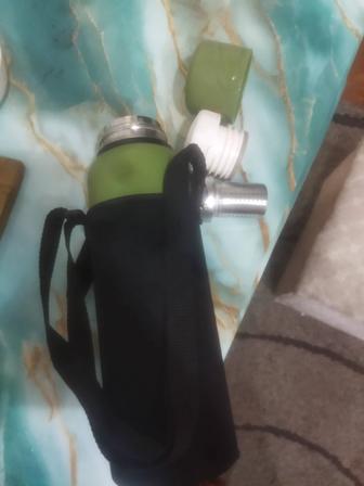 Продам новый термос.