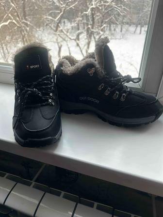 Продам зимние мужские ботинки