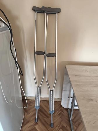 Продам бу костыли