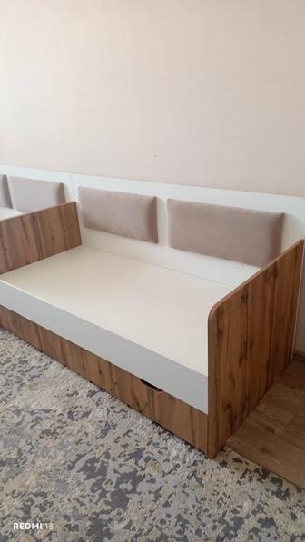 Срочно продам кровать 2 шт