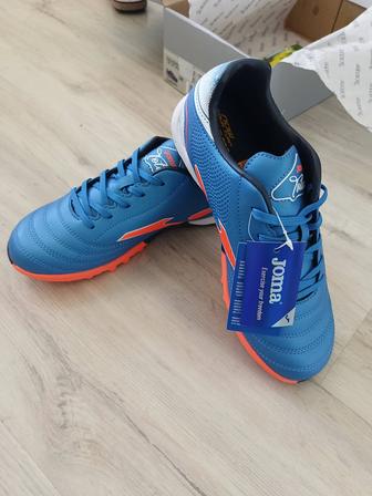 Продаю новые сороконожки Joma