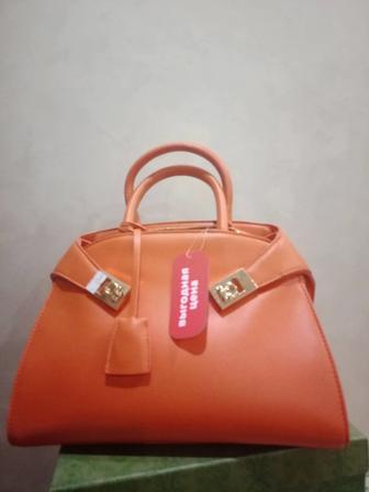 Распродажа сумочек