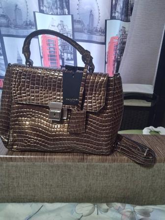 Продам женскую сумку, новая. Торг.