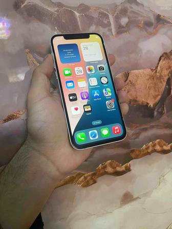 Продам телефон айфон 12 128Gb