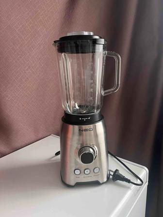 Продам блендер NEO