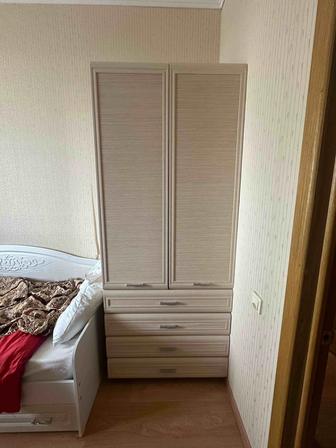 Продаю спальную гарнитуру