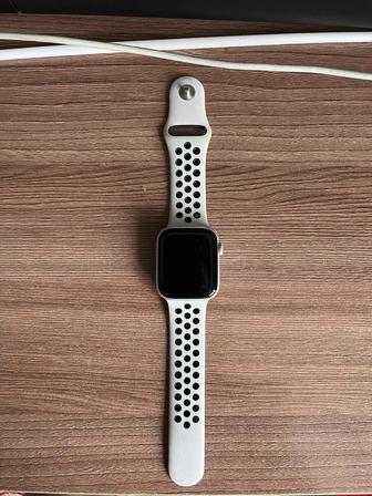 Продам Apple Watch