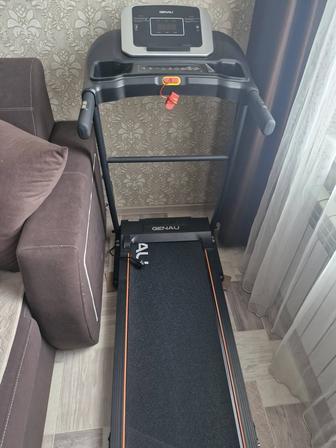Продам беговую дорожку