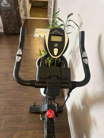 Продам Велотренажер