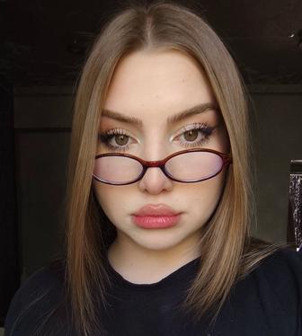 Официант / официантка