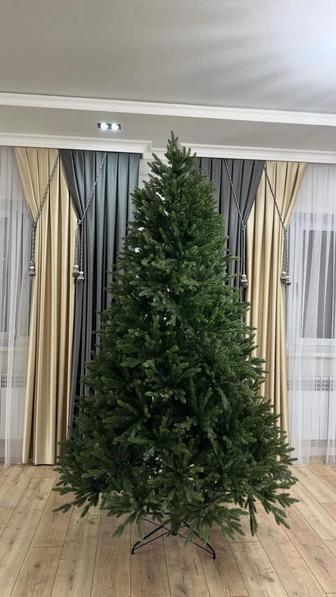 Елка литая 240