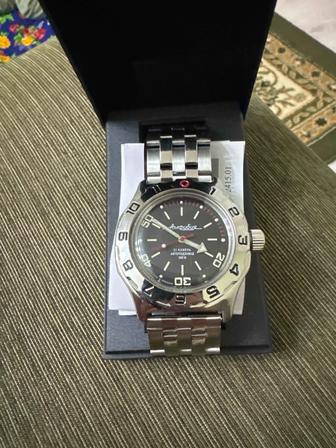 Продам часы Амфибия