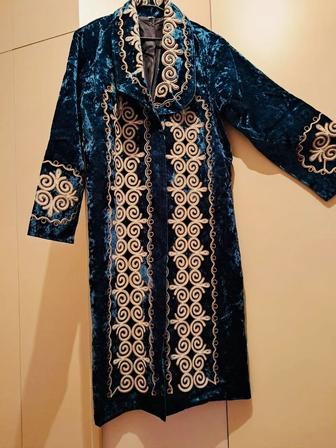 Чапан длинный новый в Алматы