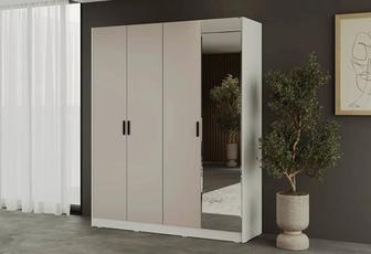 Шкафы есть в наличии