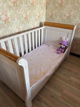 Детская кровать с матрасом