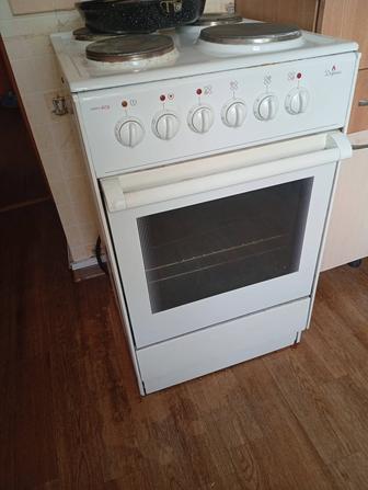 Продам электрическую плиту