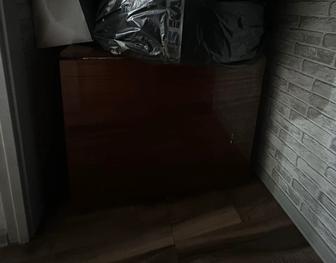 Продам стол