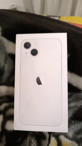 Продам Айфон 13