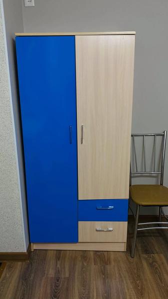 Шкаф
