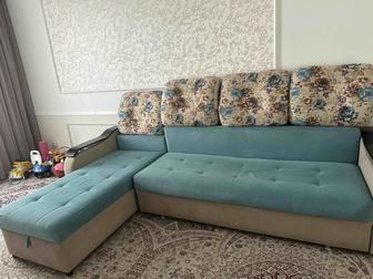 Продается диван- раскладушка в шахматном стиле