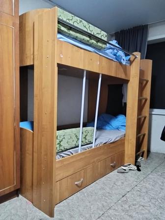 Срочно! Срочно! Продам 2х-ярусную кровать!